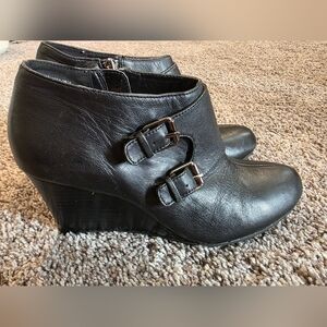 Anne Klein Tylor 3" Wedges Leather Size 7.5M